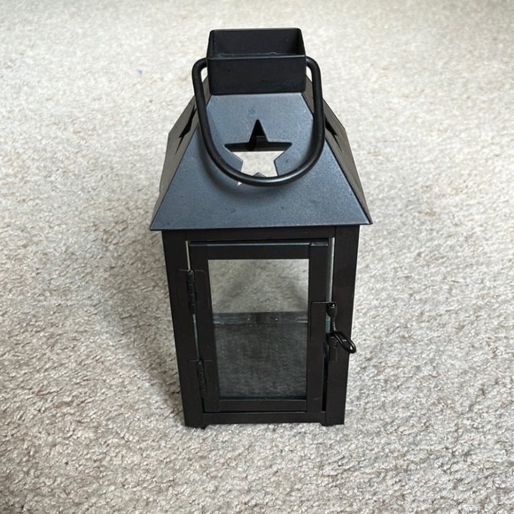 Wrought iron tealight/votive candle holder